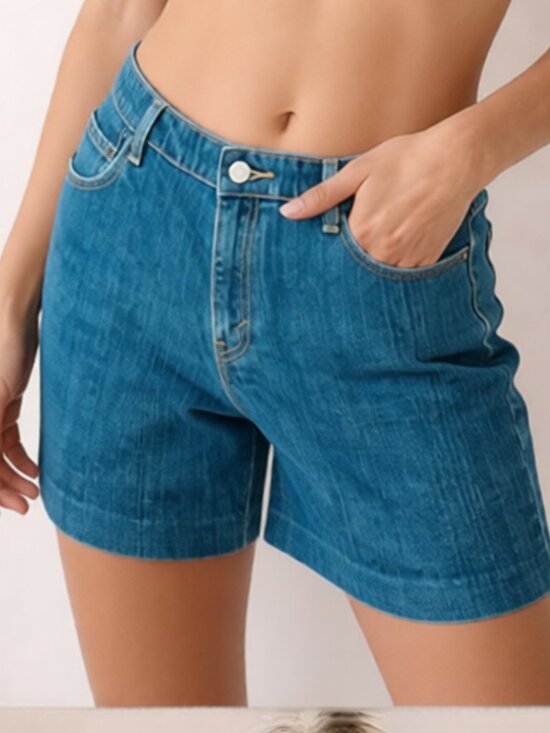 Levi's Pants - EUC Women's Levi's 550 Relaxed Fit Red Tab 5" Inseam Denim Jeans Shorts Size 12